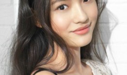 林允爆料机场视频播放,揭秘明星日常出行瞬间